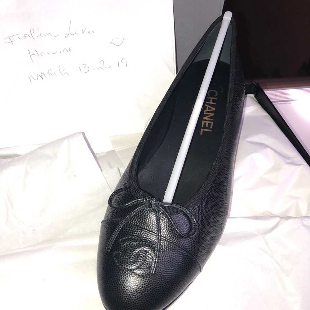 Chanel flats 38 100% authentic new no trades